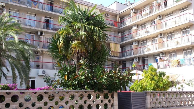 Mar Blau Apartamentos Calella Exterior photo